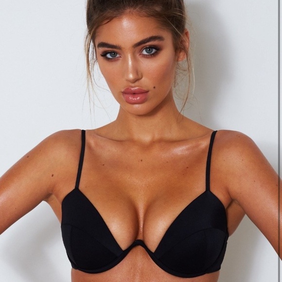 White Fox Boutique Other - White Fox - Catalina black small bikini top NEW